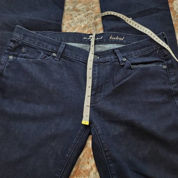 7 For All Mankind Dark Wash Flared Bootcut Jeans - Size 32 - Picture 5 of 10